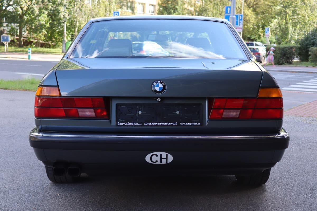 1989 BMW 7-SERIES - 12