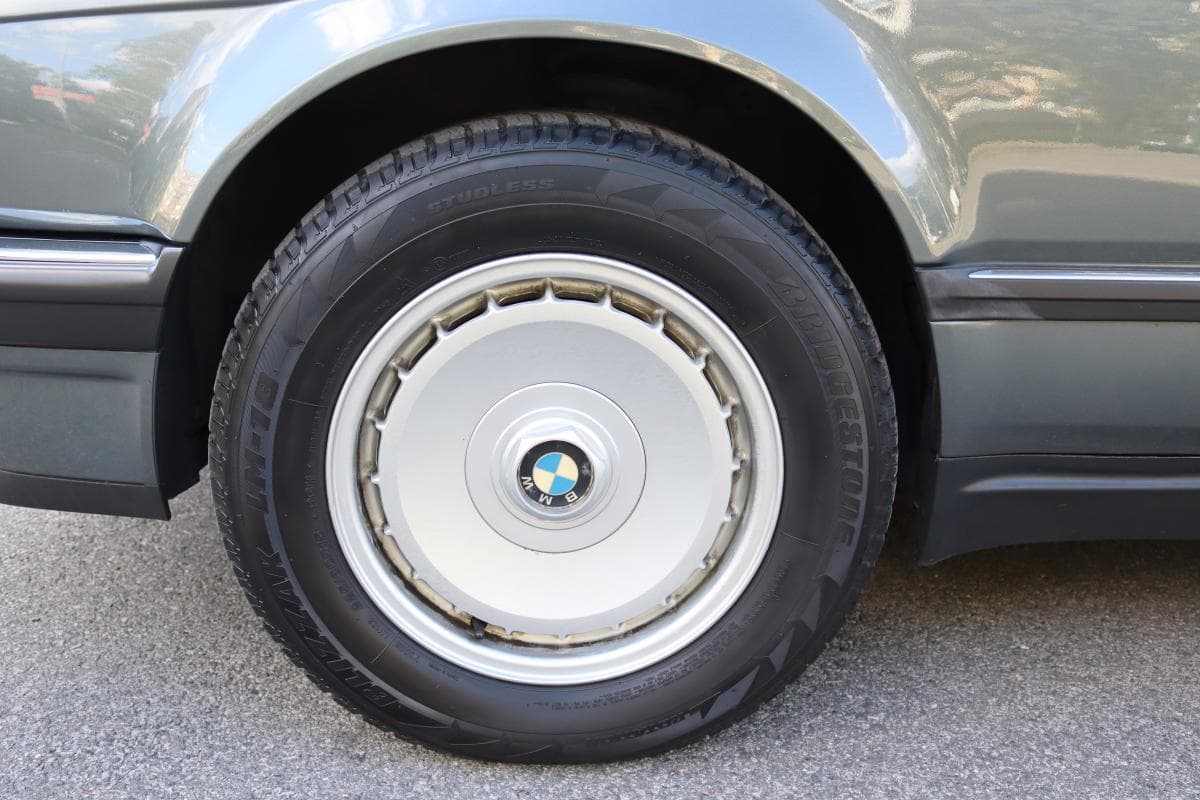 1989 BMW 7-SERIES - 18