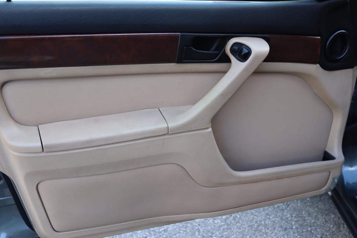 1989 BMW 7-SERIES - 19