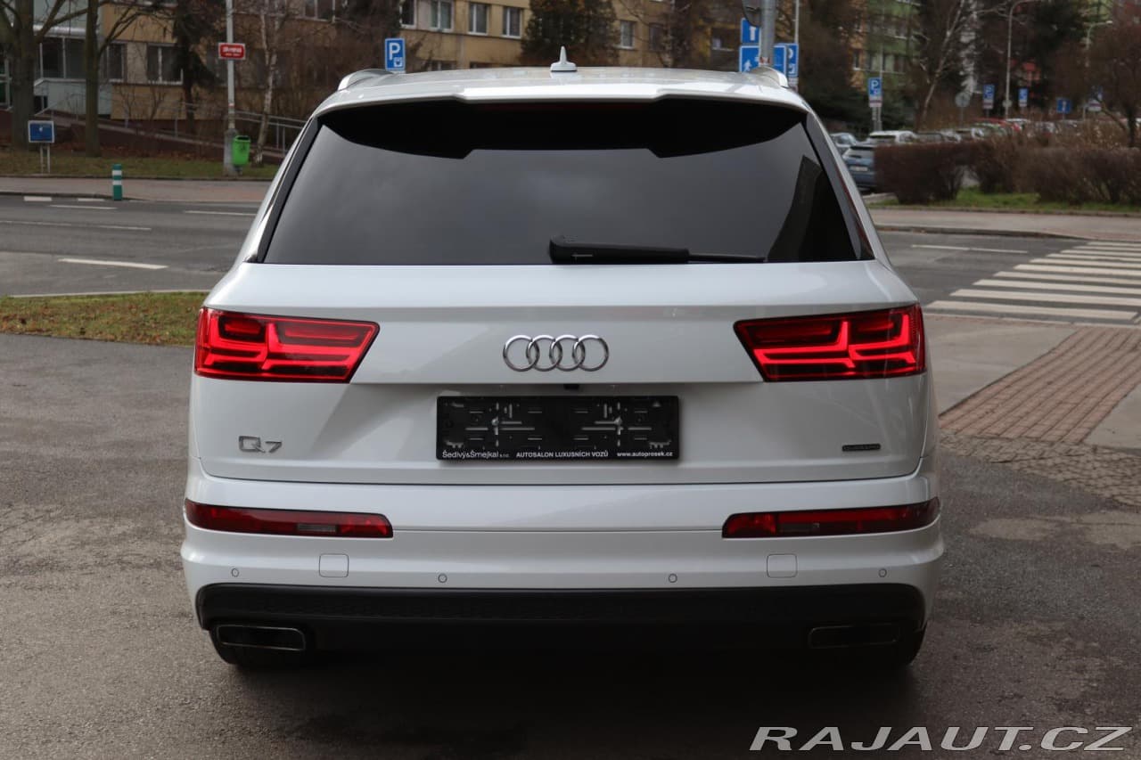 2018 Audi Q7 - 12