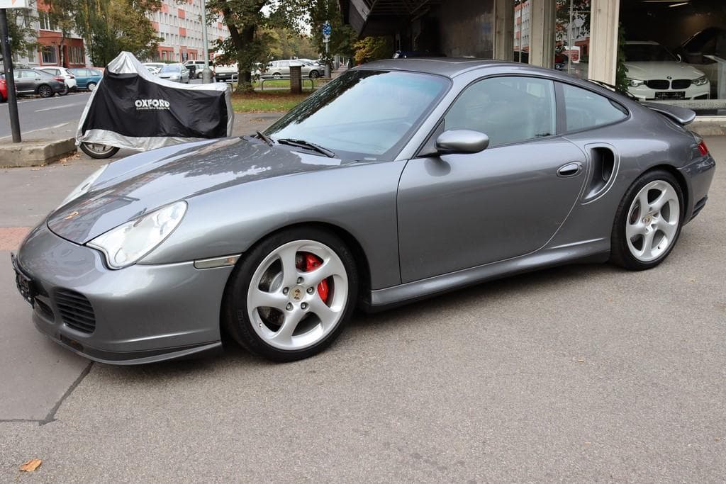 2001 Porsche 911 - 19