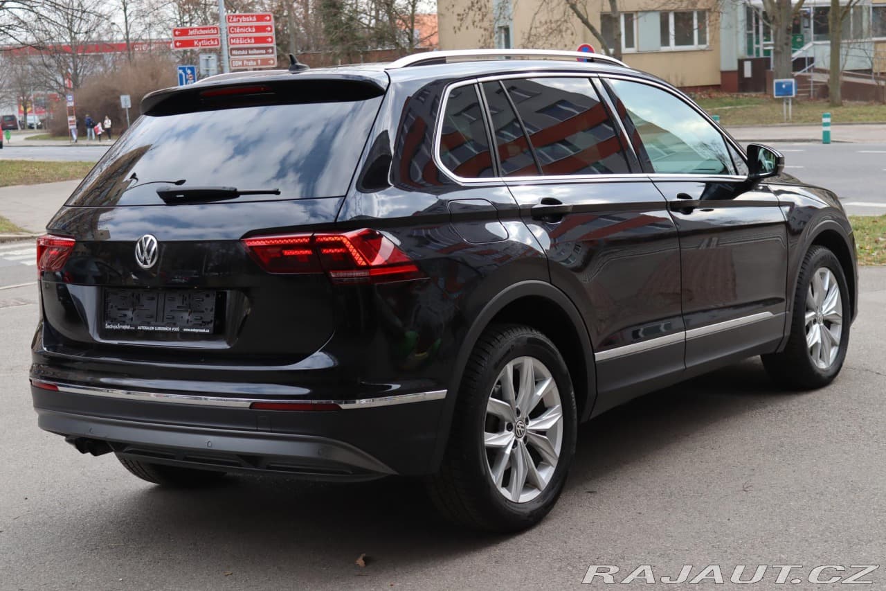 2017 Volkswagen TIGUAN - 11