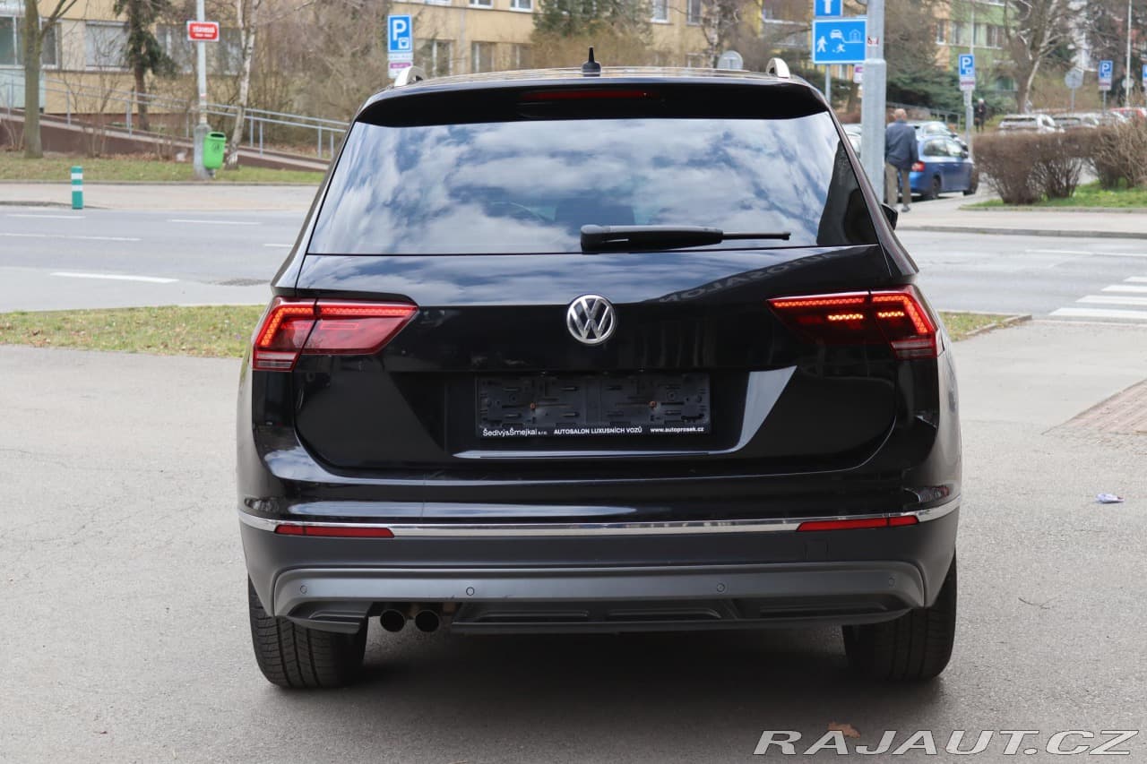 2017 Volkswagen TIGUAN - 12