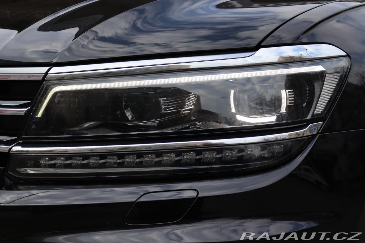 2017 Volkswagen TIGUAN - 4