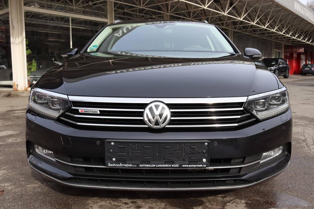 2015 Volkswagen PASSAT - 3
