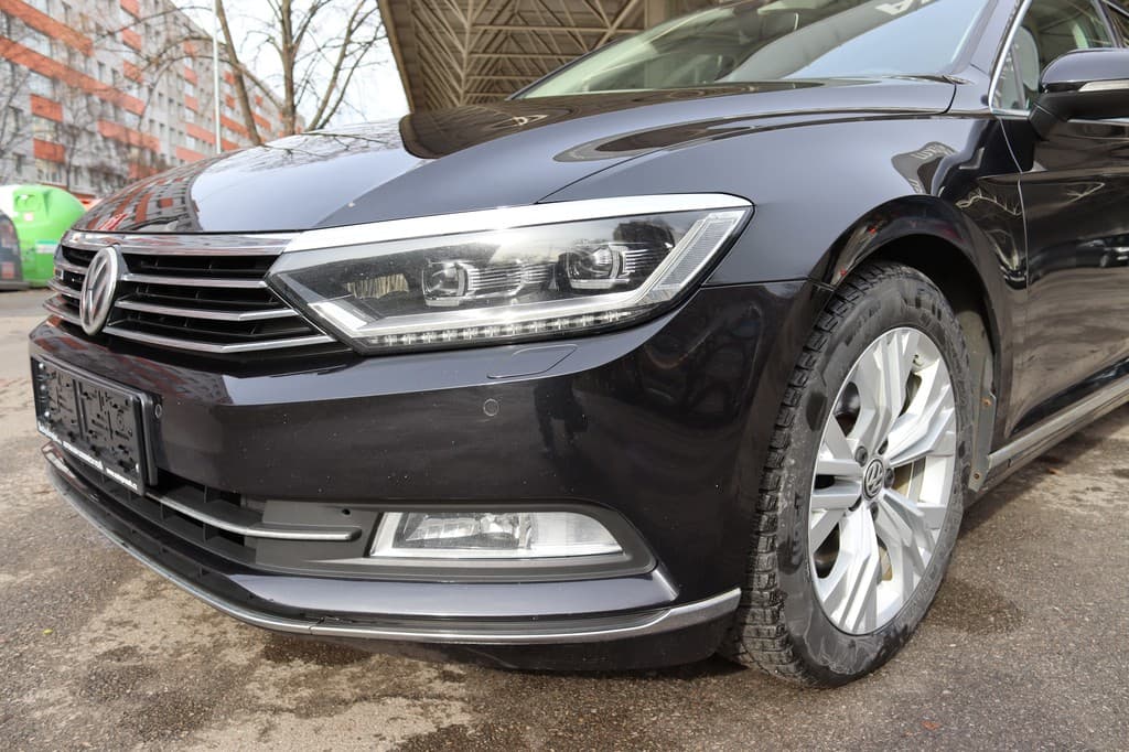 2015 Volkswagen PASSAT - 5