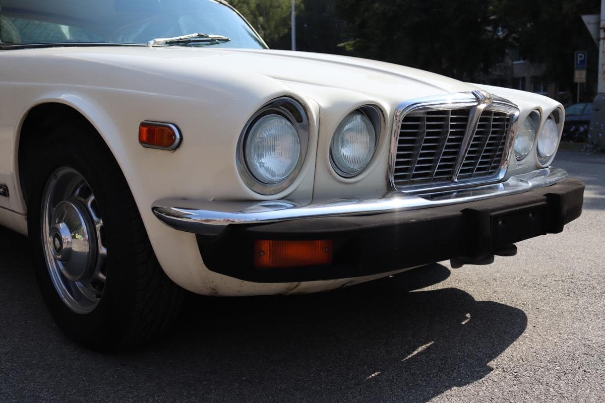 1975 Jaguar XJ - 5