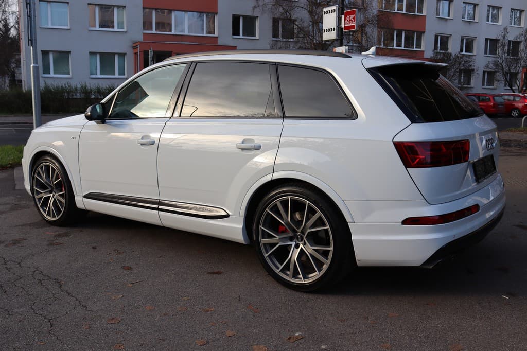 2018 Audi SQ7 - 13