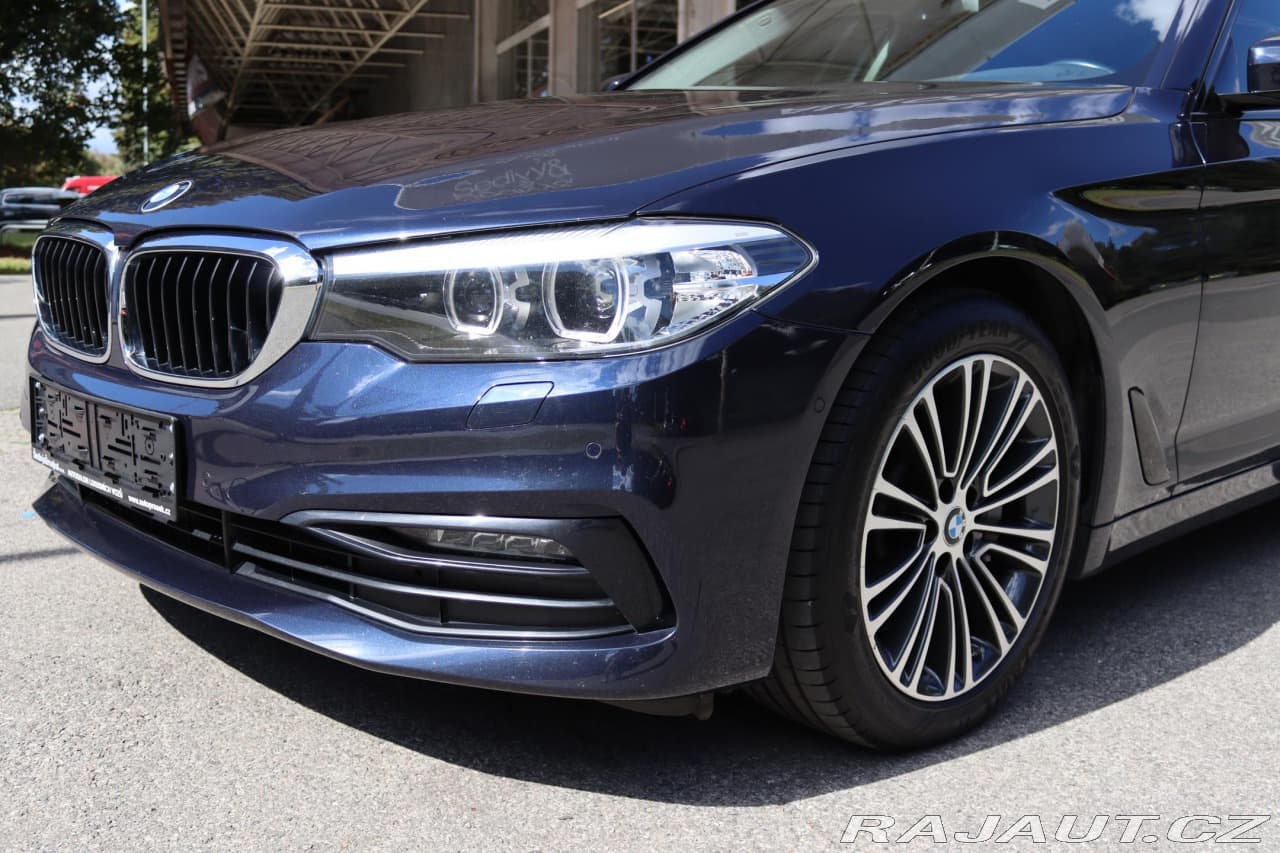 2019 BMW 5-SERIES - 5