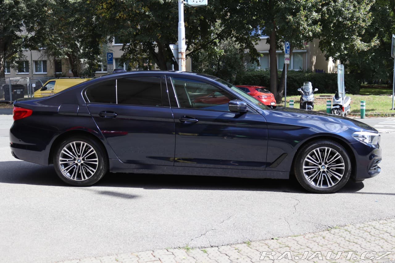 2019 BMW 5-SERIES - 9