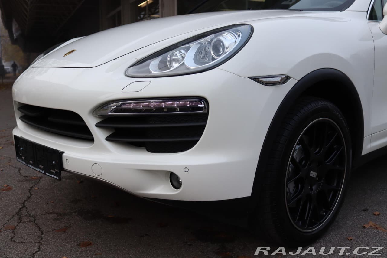 2011 Porsche CAYENNE - 5
