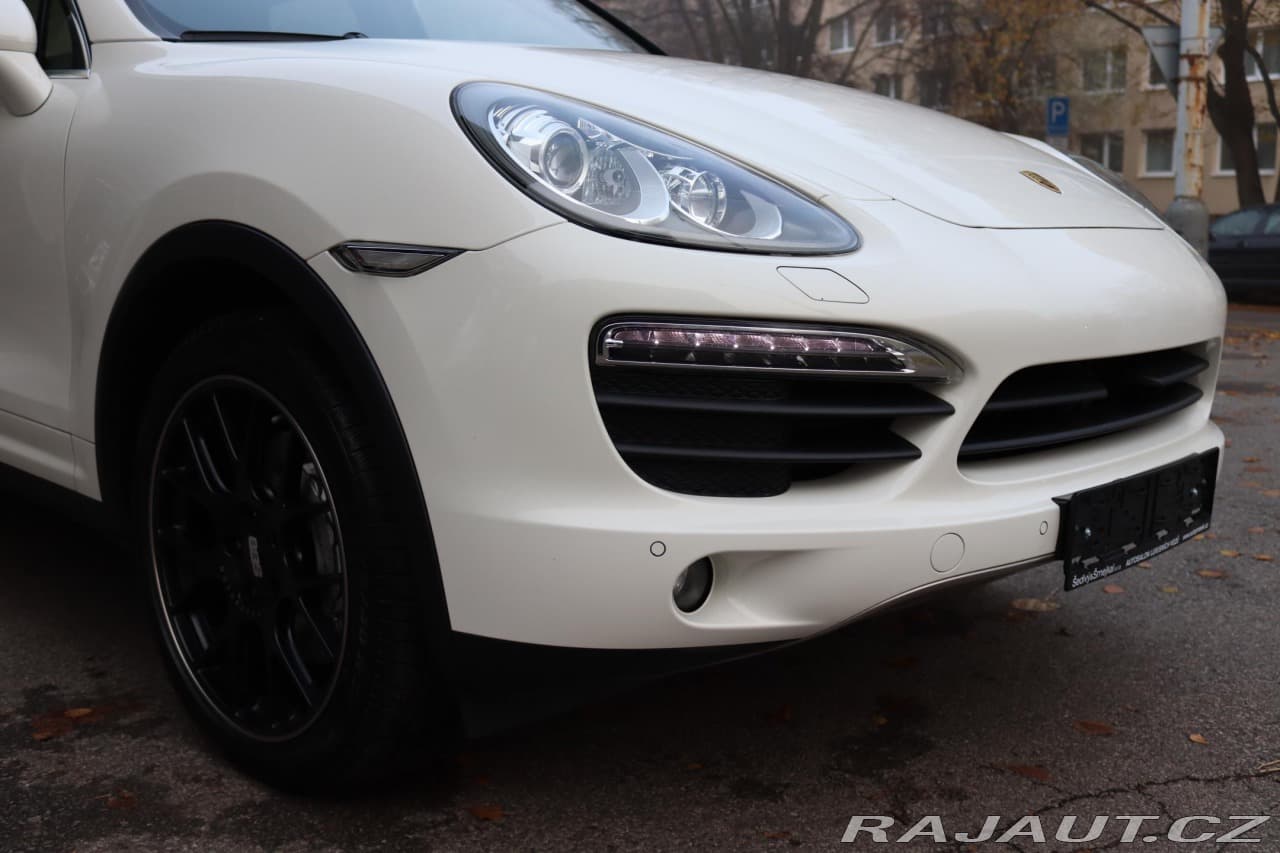 2011 Porsche CAYENNE - 6