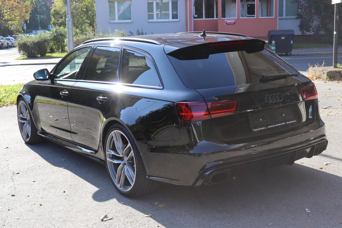 2015 Audi RS6 - 13