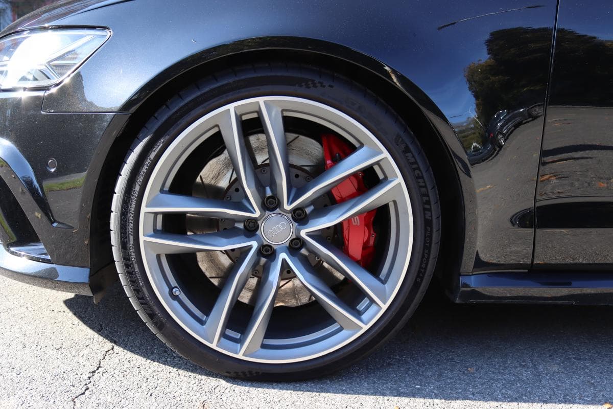 2015 Audi RS6 - 18