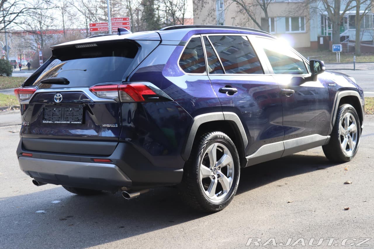 2021 Toyota RAV4 - 11