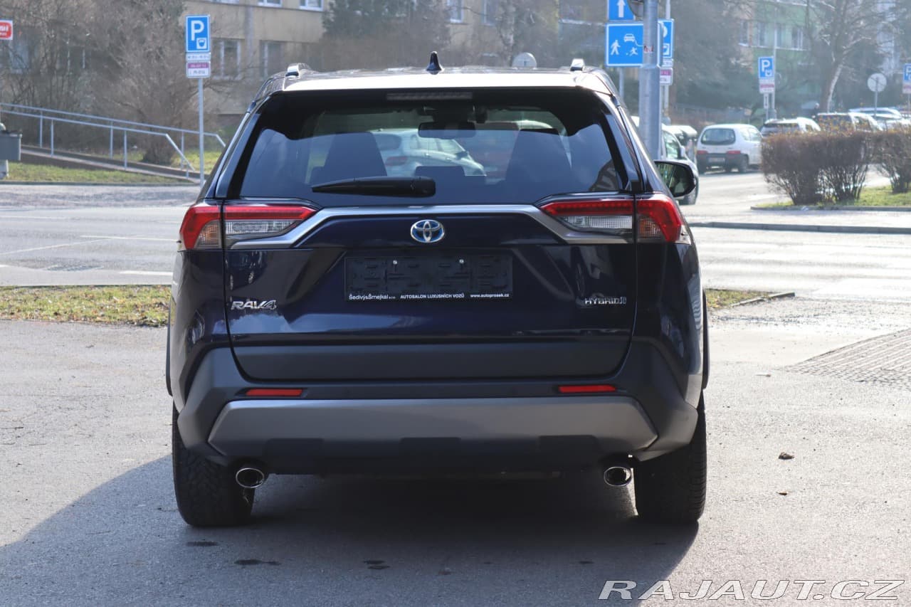 2021 Toyota RAV4 - 12