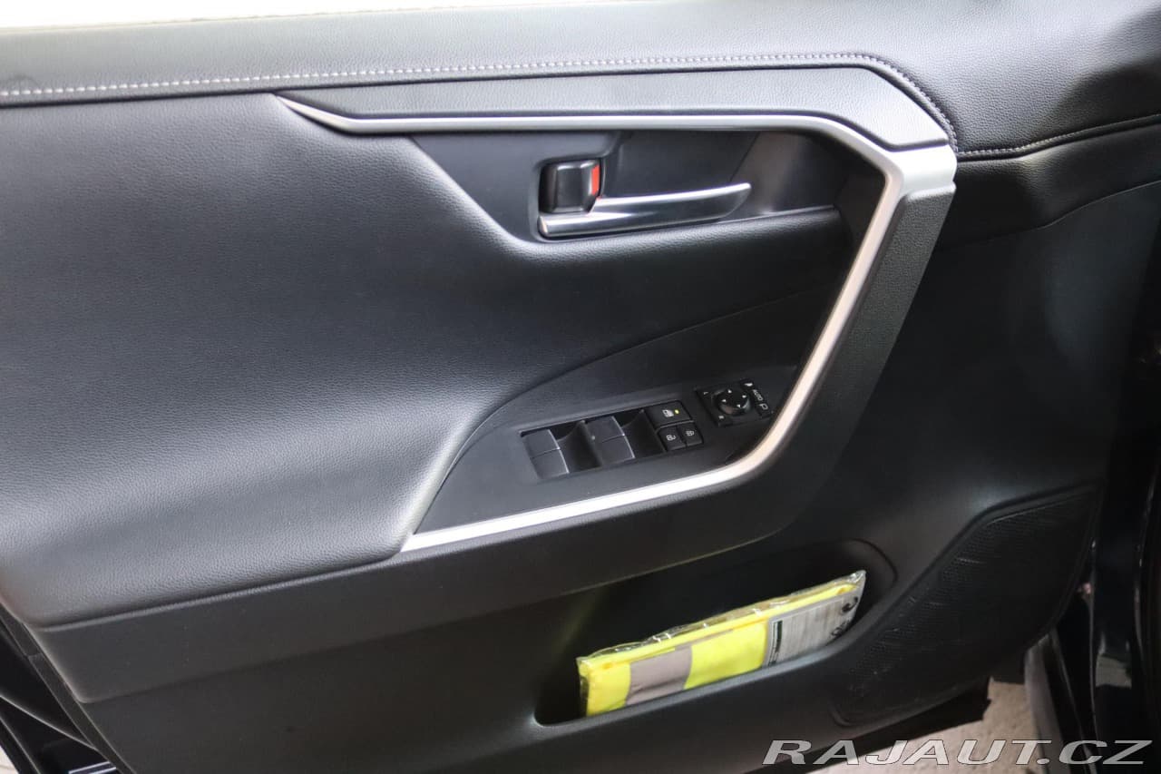 2021 Toyota RAV4 - 19