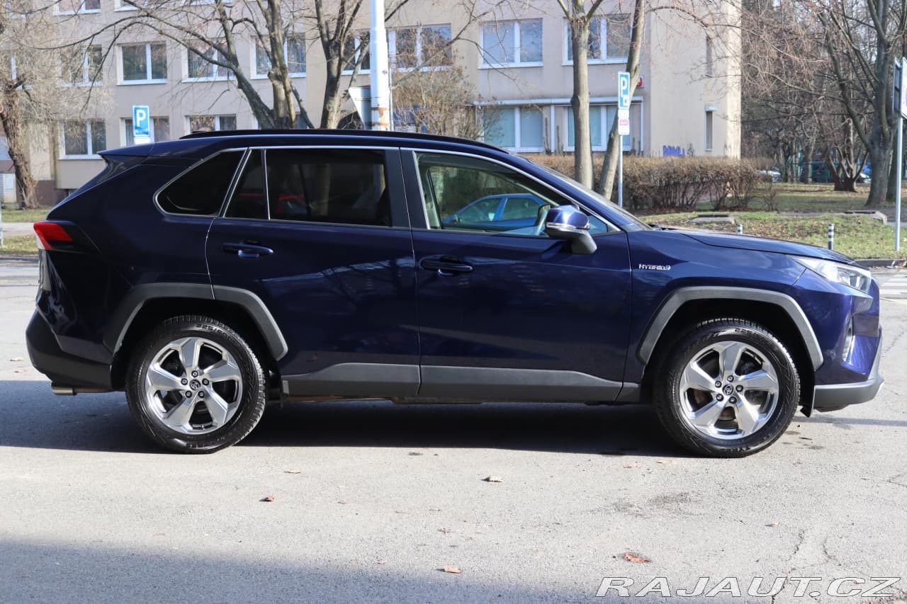 2021 Toyota RAV4 - 9