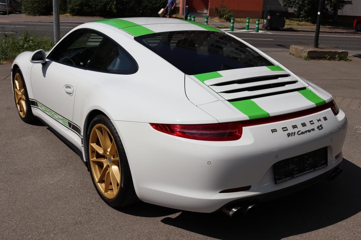 2013 Porsche 911 - 27