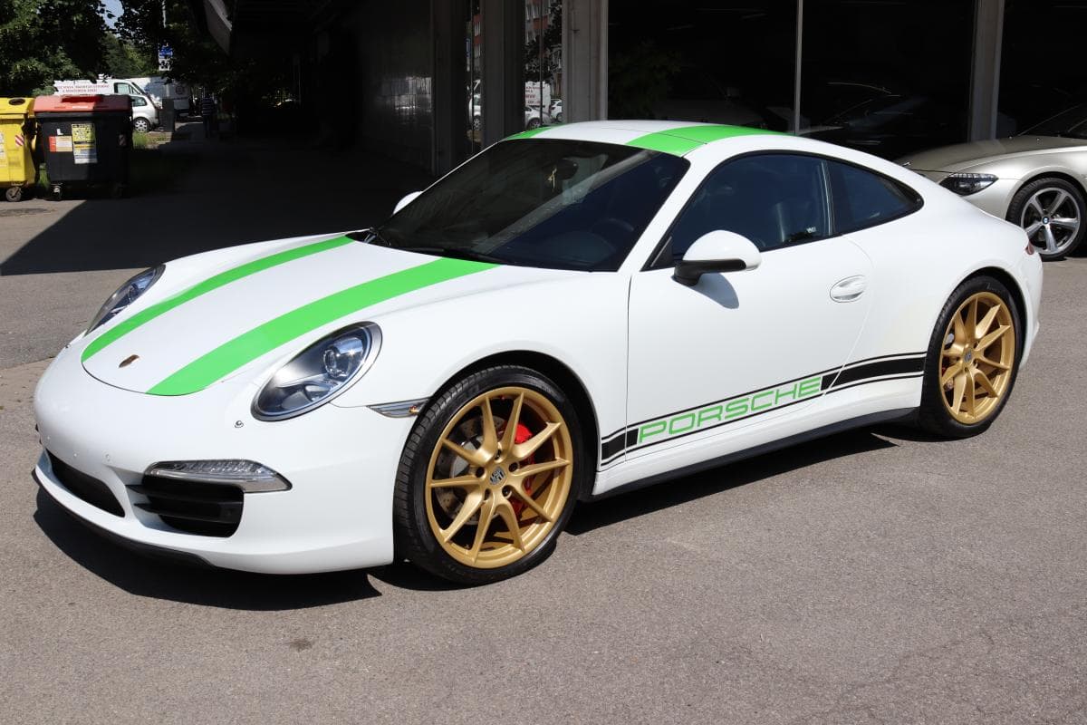 2013 Porsche 911 - 33