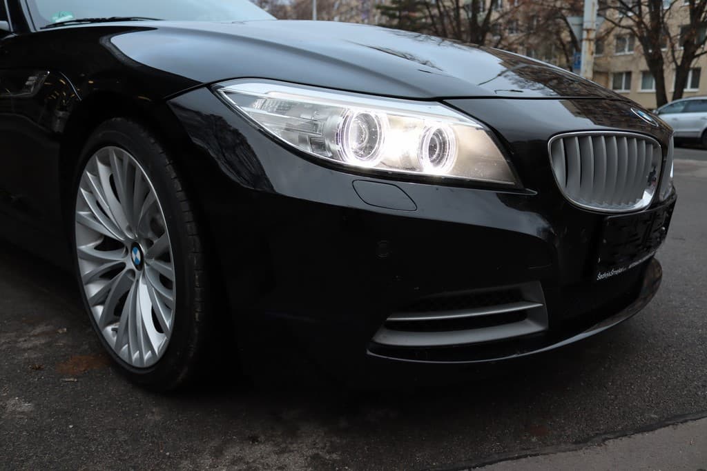2015 BMW Z4 - 13