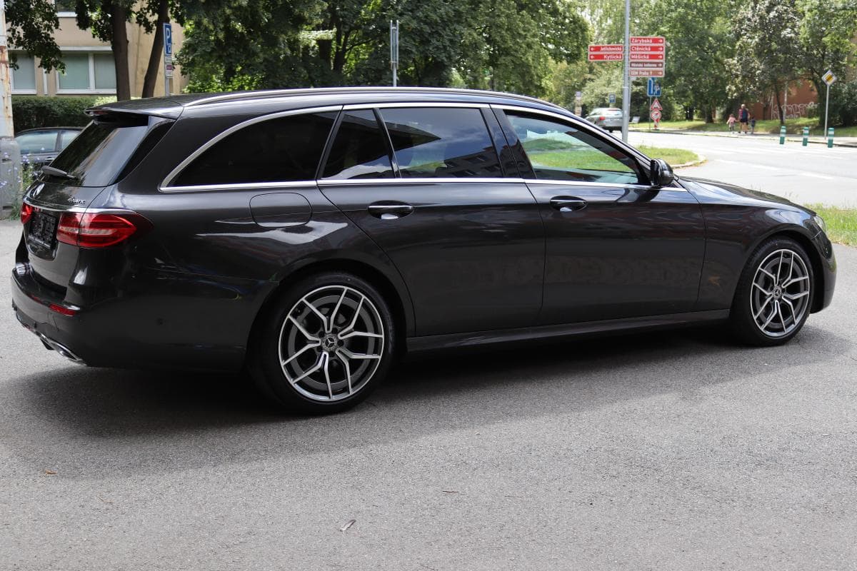 2022 Mercedes-Benz E-CLASS - 10