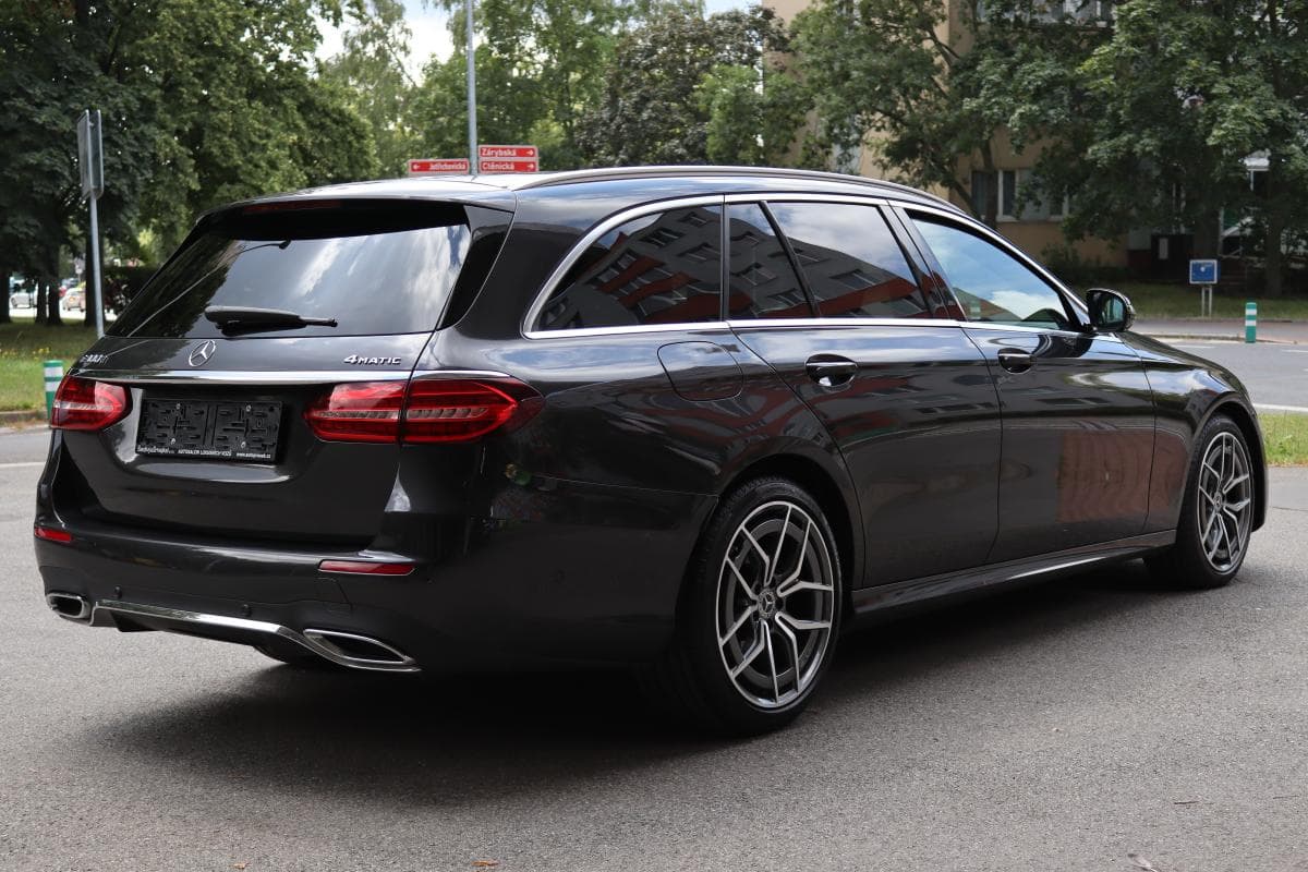2022 Mercedes-Benz E-CLASS - 11