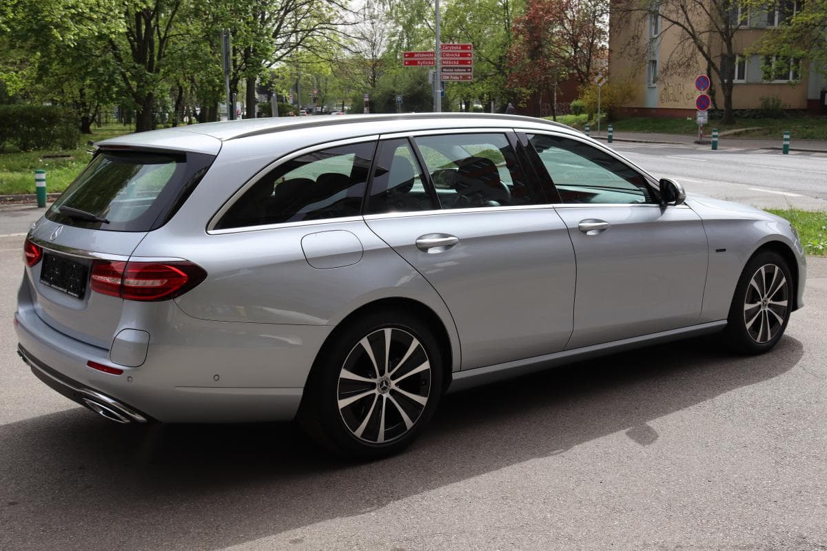 2021 Mercedes-Benz E-CLASS - 10