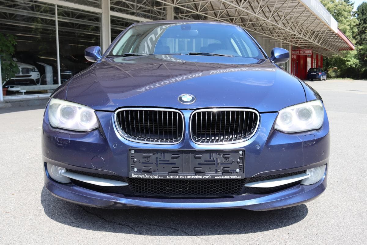 2010 BMW 3-SERIES - 3