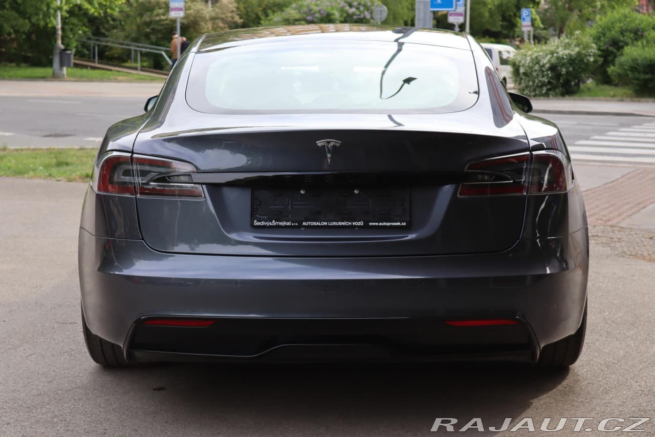 2021 Tesla MODEL S - 12