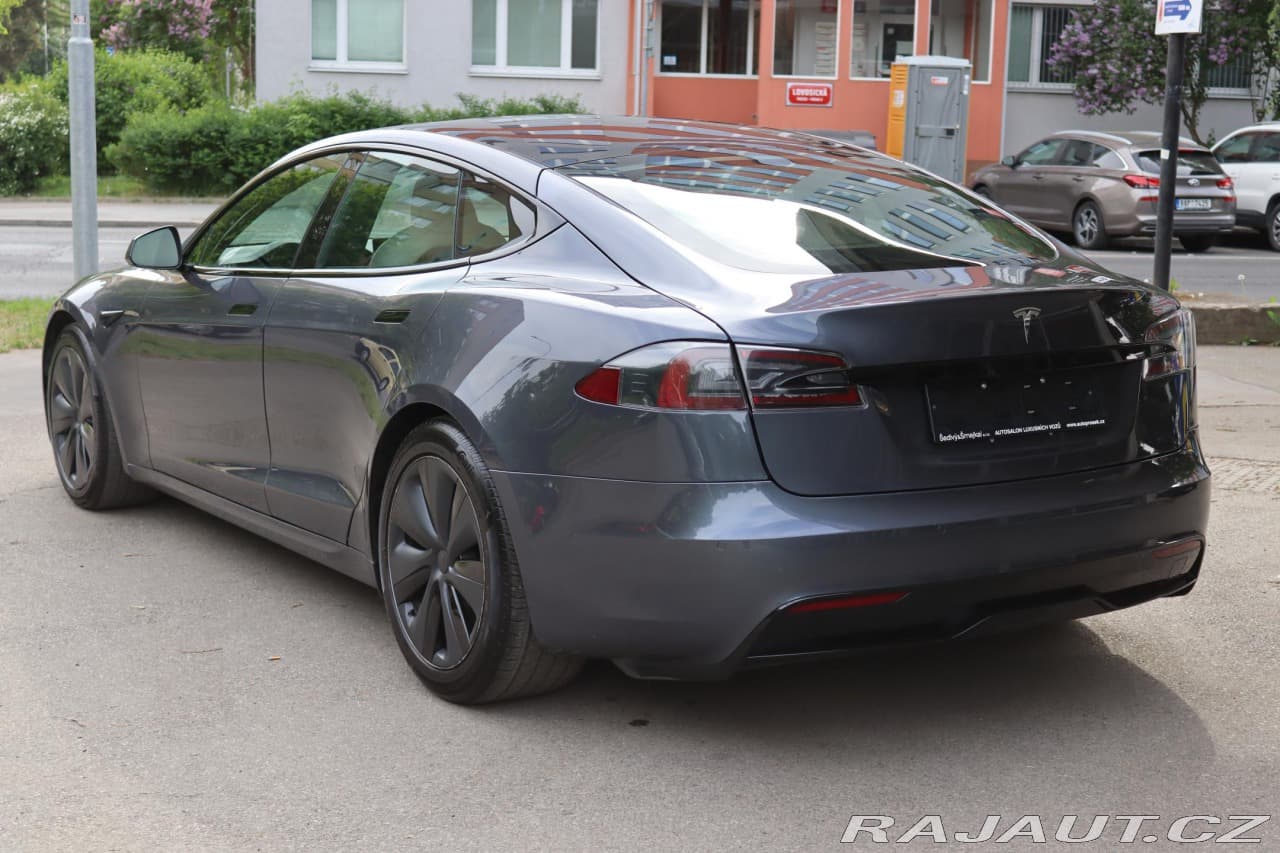 2021 Tesla MODEL S - 13