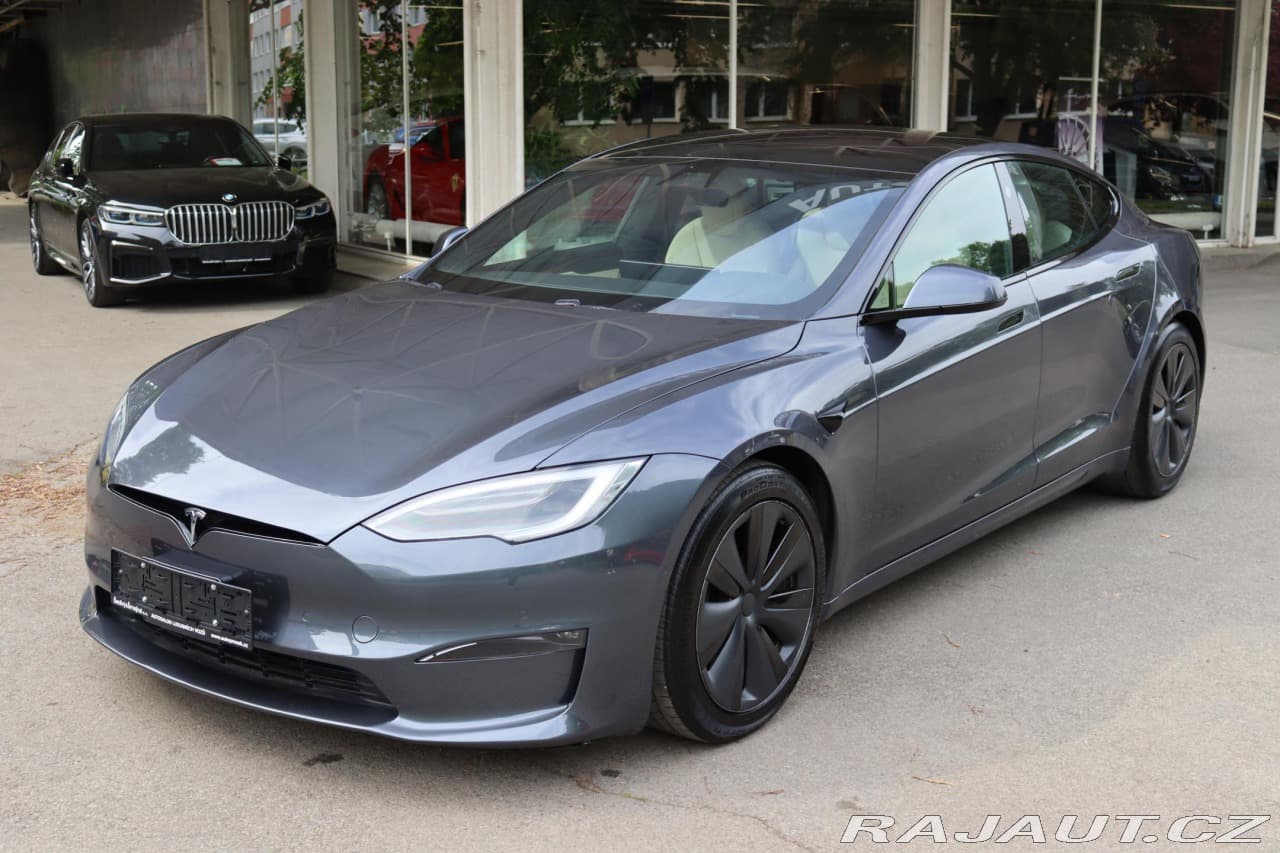 2021 Tesla MODEL S - 17