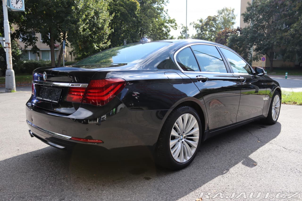 2015 BMW 7-SERIES - 10