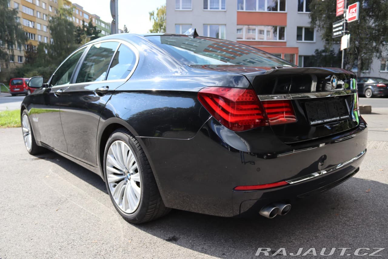 2015 BMW 7-SERIES - 13