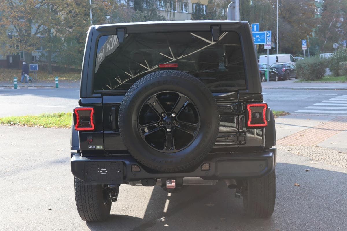 2021 Jeep WRANGLER - 12