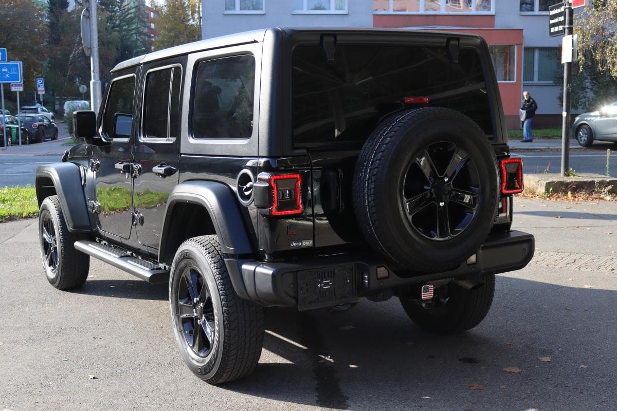 2021 Jeep WRANGLER - 13