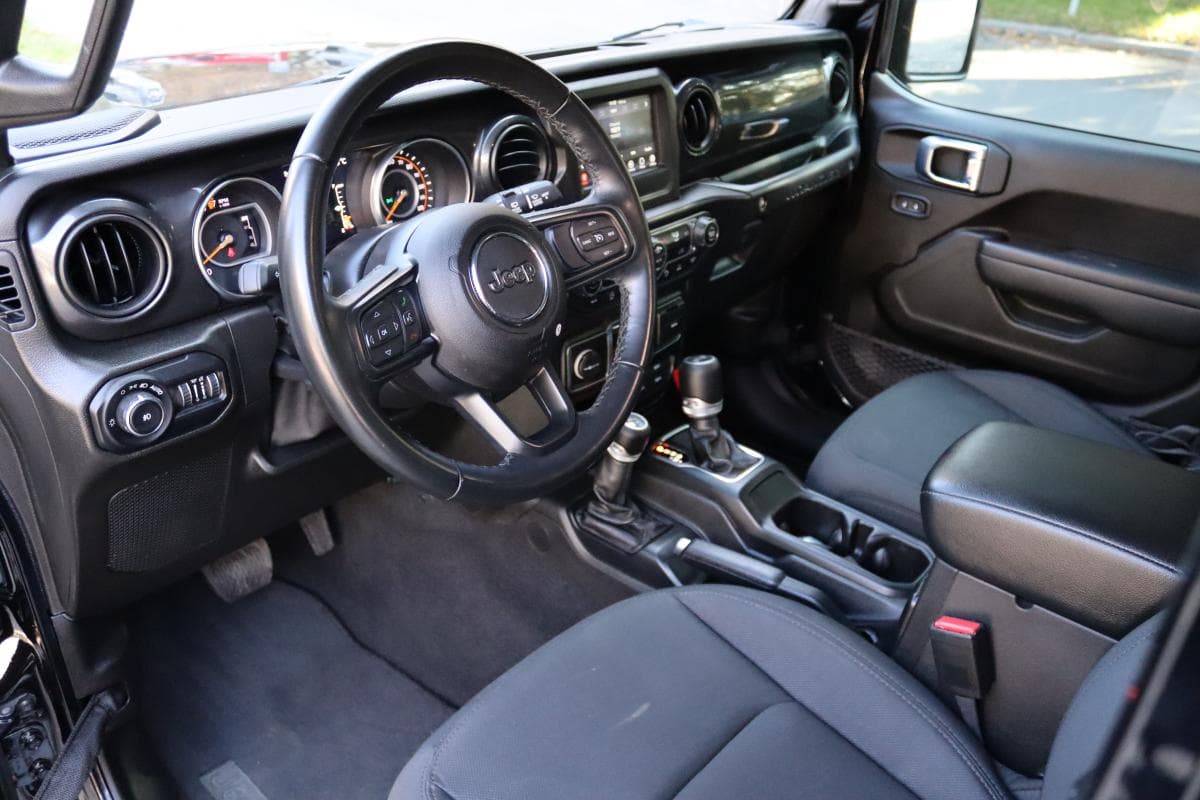 2021 Jeep WRANGLER - 19