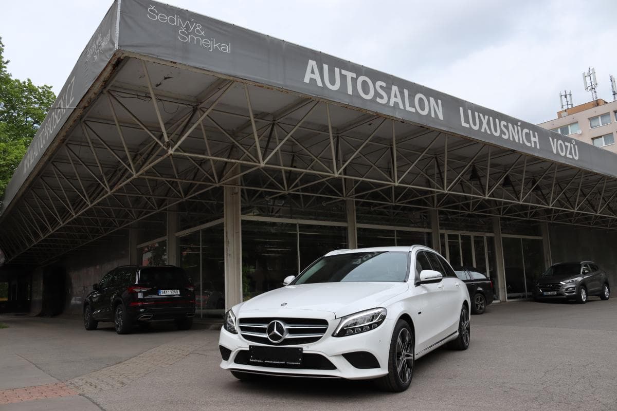 2019 Mercedes-Benz C-CLASS