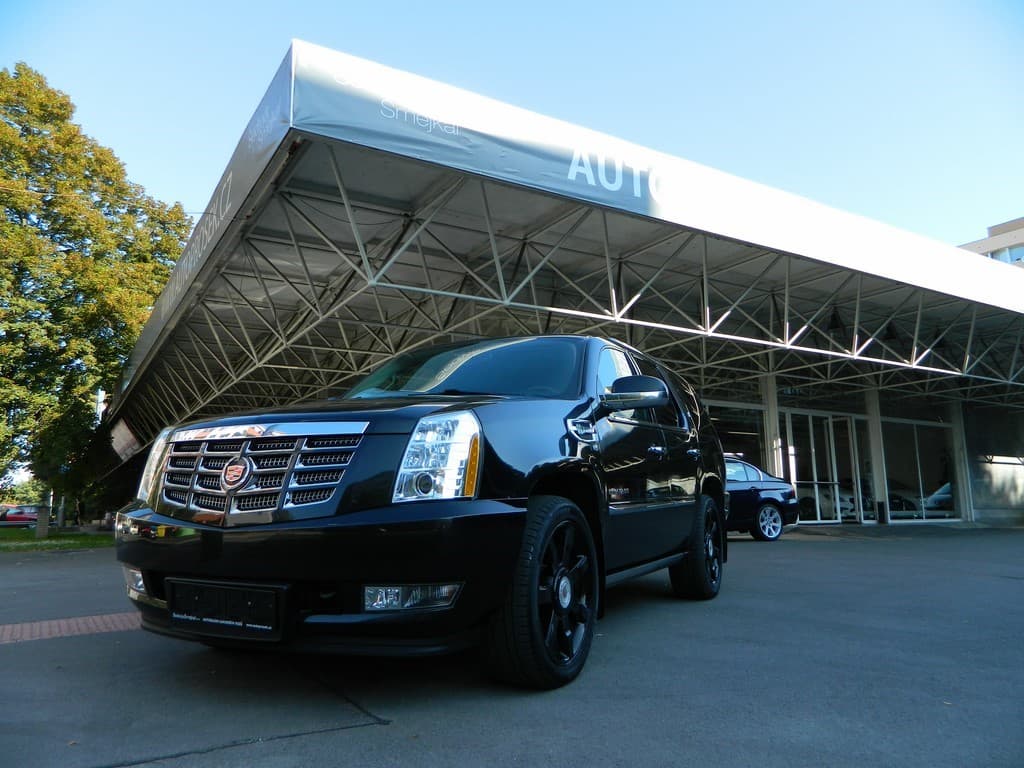2011 Cadillac ESCALADE