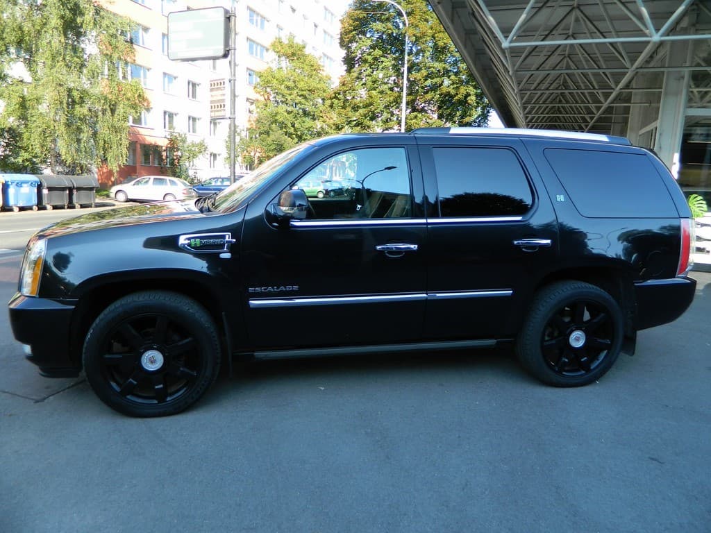 2011 Cadillac ESCALADE - 15