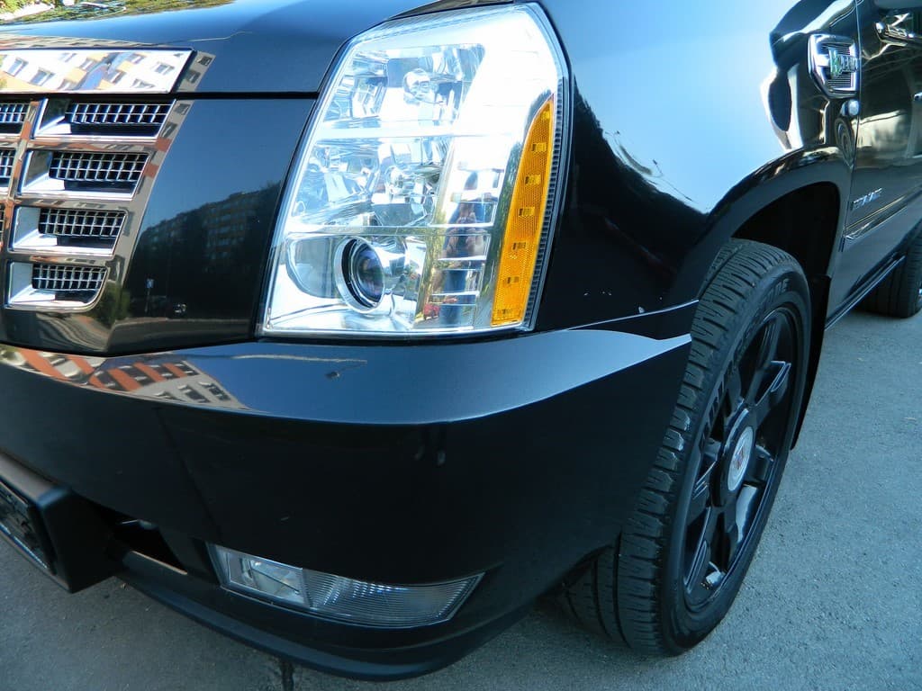 2011 Cadillac ESCALADE - 2