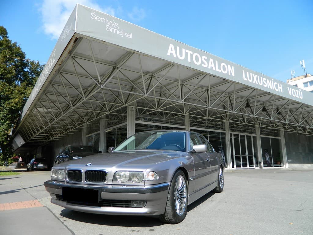 2000 BMW 7-SERIES