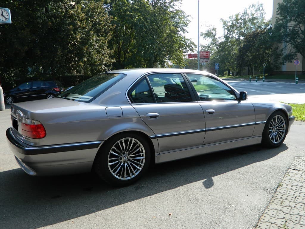 2000 BMW 7-SERIES - 10