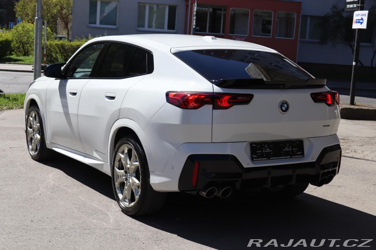 2025 BMW X2 - 13