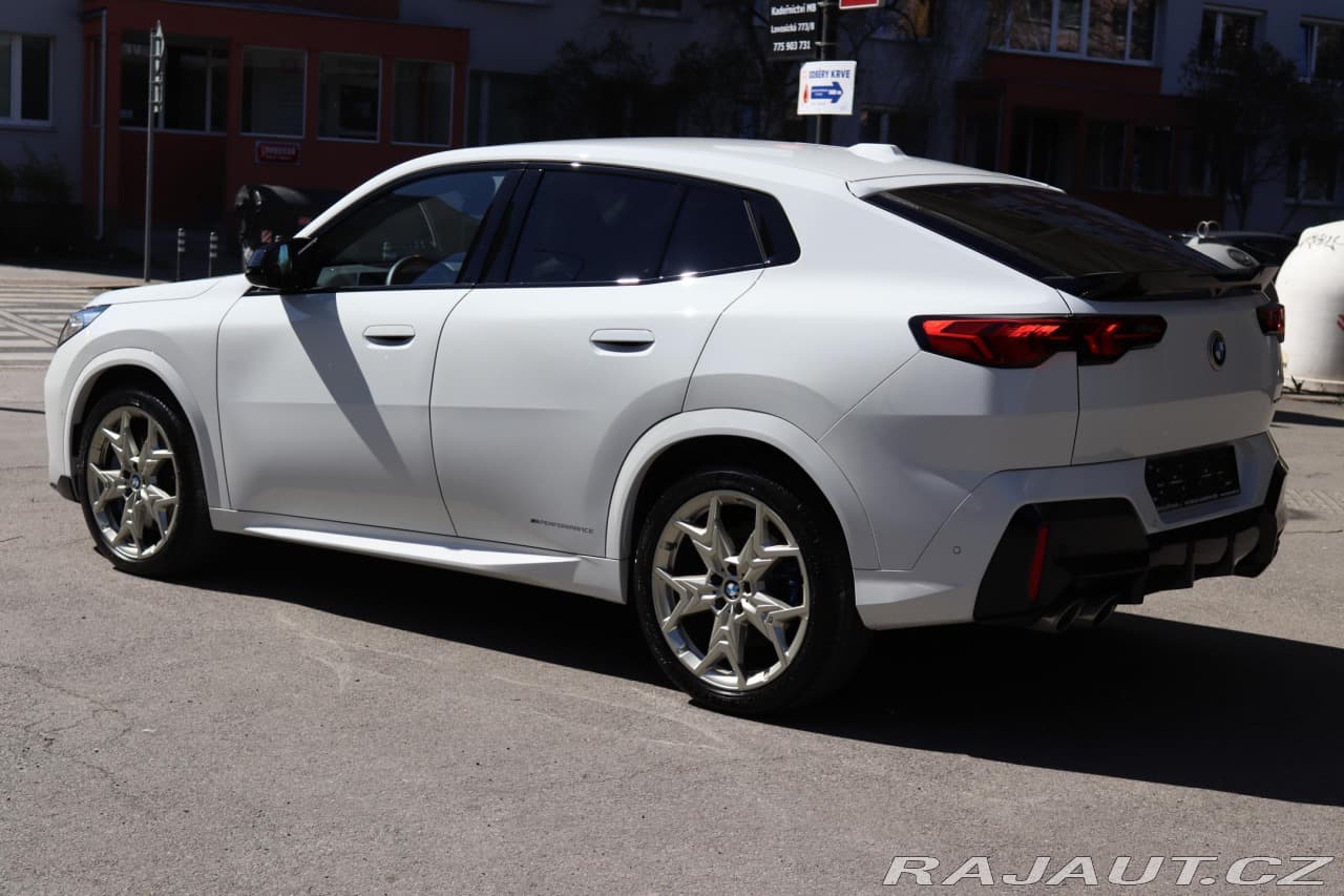 2025 BMW X2 - 14