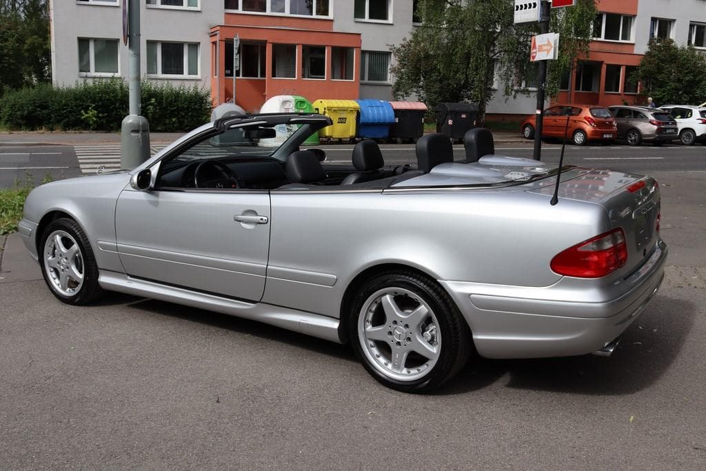 2002 Mercedes-Benz CLK - 15