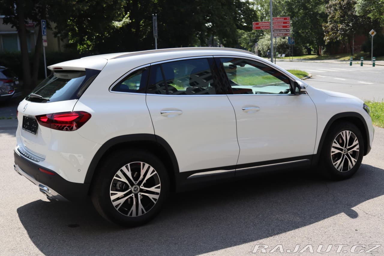 2024 Mercedes-Benz GLA - 10