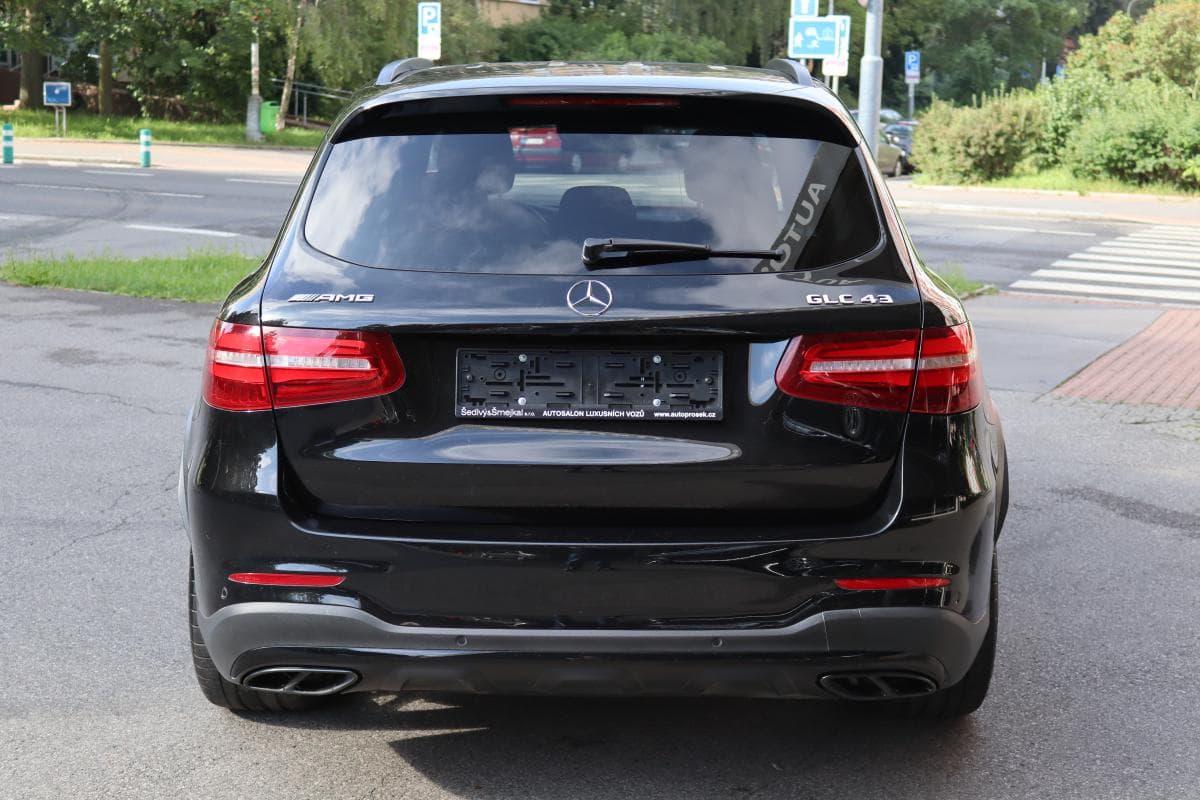 2018 Mercedes-Benz GLC - 11