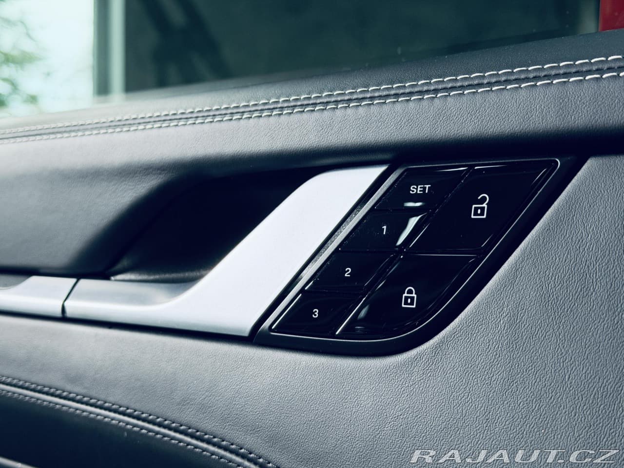 2020 Porsche 911 - 16