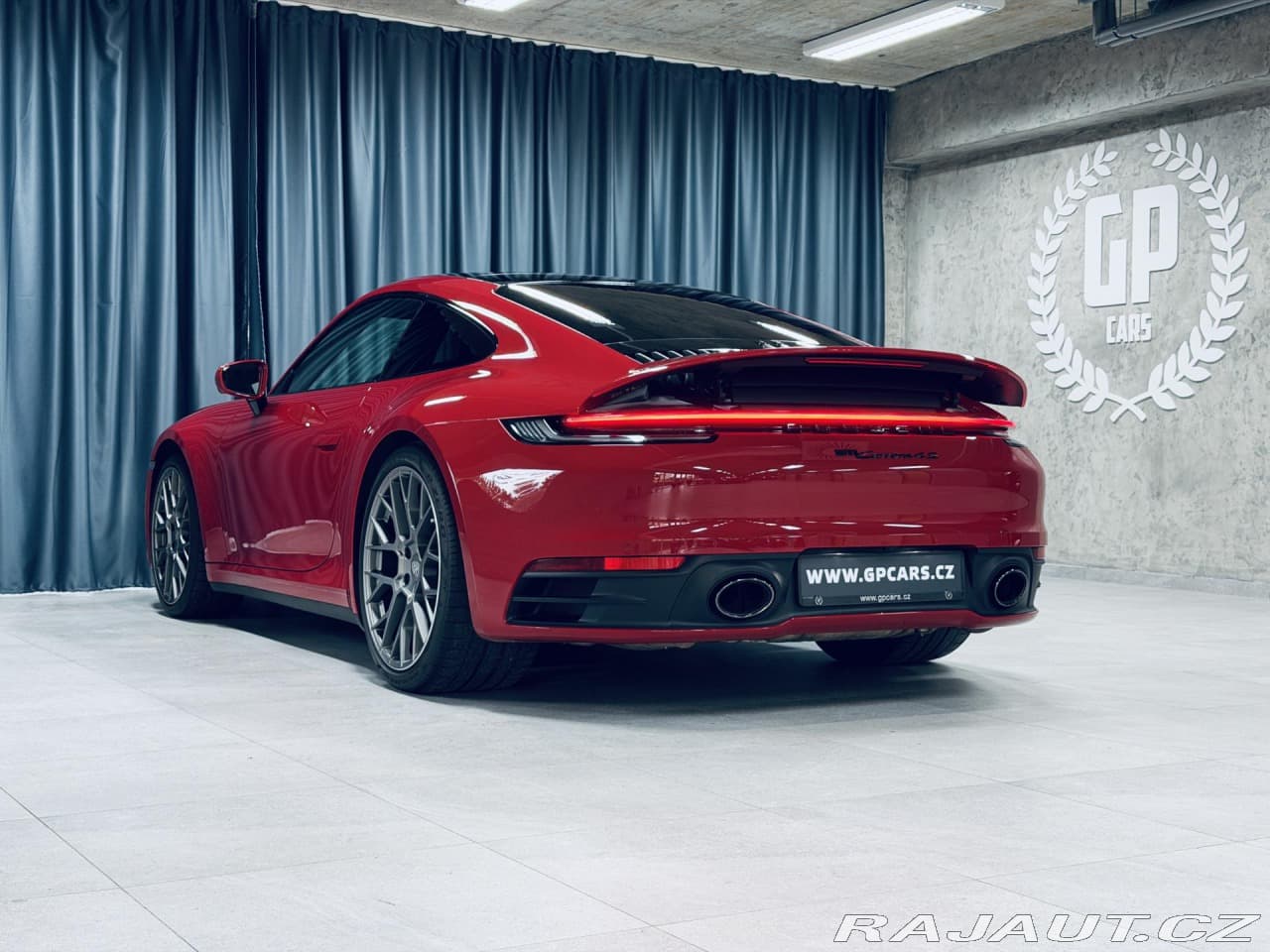 2020 Porsche 911 - 4